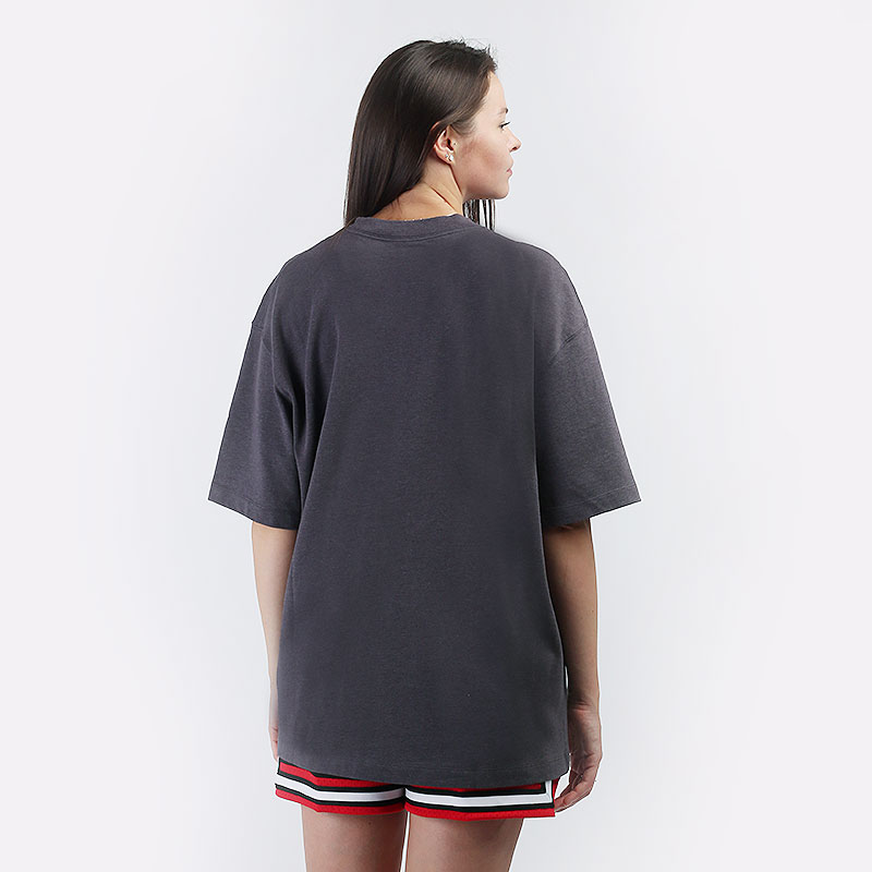 Женская футболка Jordan Essentials T-Shirt (DD7057-082)  - цена, описание, фото 4